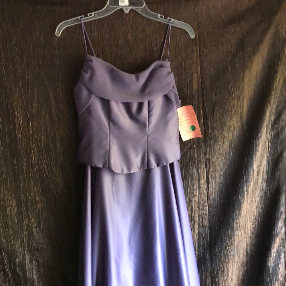 Custom made prom type dress Sz 6  satin, polyester